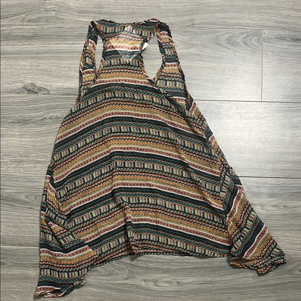 Everly Striped Sleeveless Women's Top - Picture 3 of 4